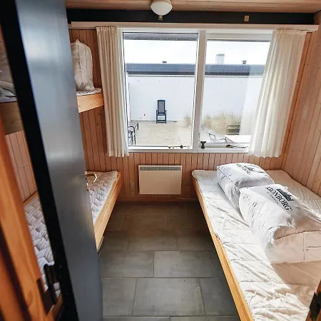 Two-bedroom Holiday In Pandrup * Rodhus